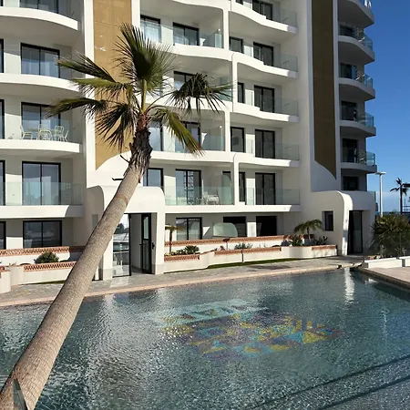 Miami Towers Luxury Experience 4*