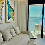Miami Towers Luxury Experience アパート *
