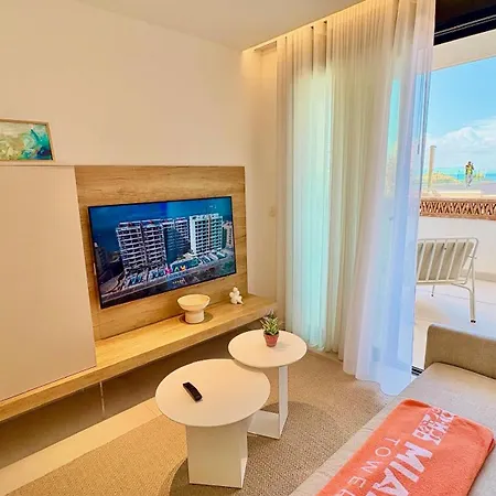 Miami Towers Luxury Experience * 라망가델마르메노