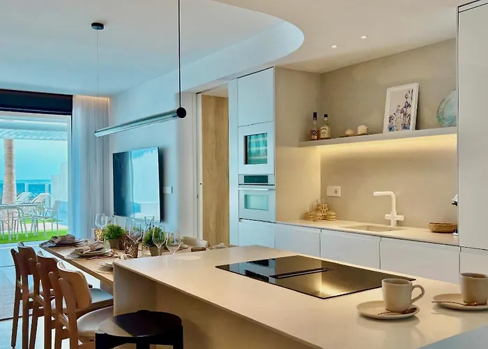 Aparthotel Miami Towers Luxury Experience 4*