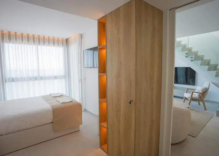 Miami Towers Luxury Experience